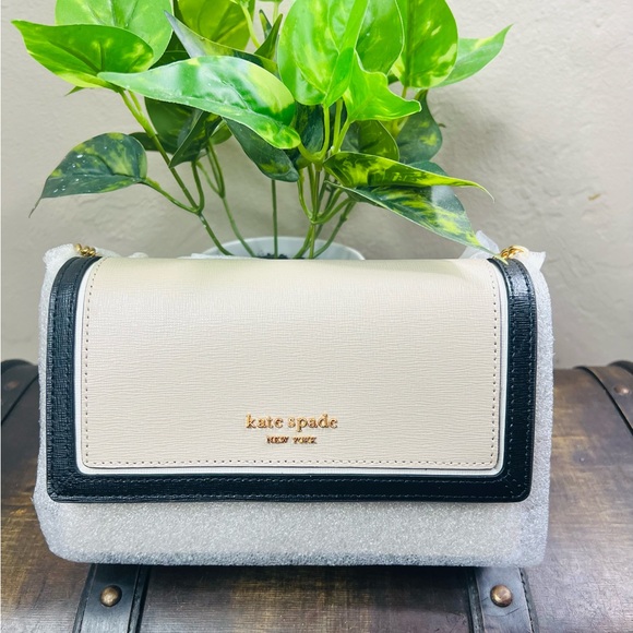 Morgan Colorblocked Saffiano Leather Flap Chain Wallet Crossbody Bag
NWT. - Picture 6 of 7